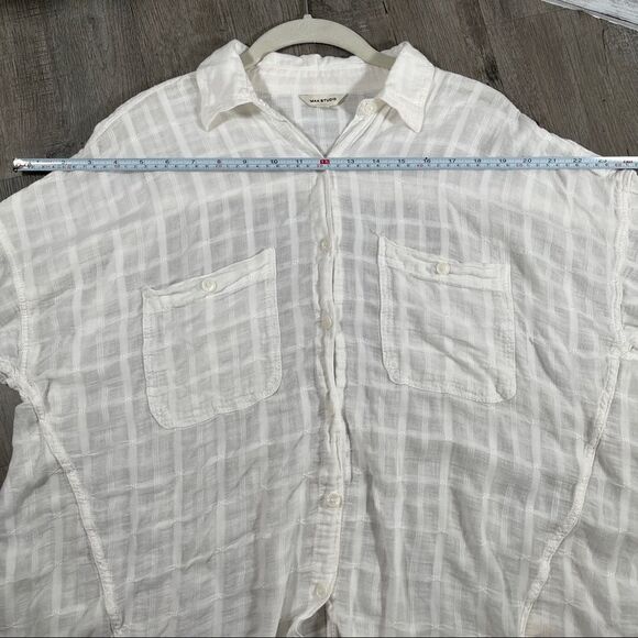 Max Studio Lightweight Short Sleeve Button-Down Shirt - Picture 7 of 11